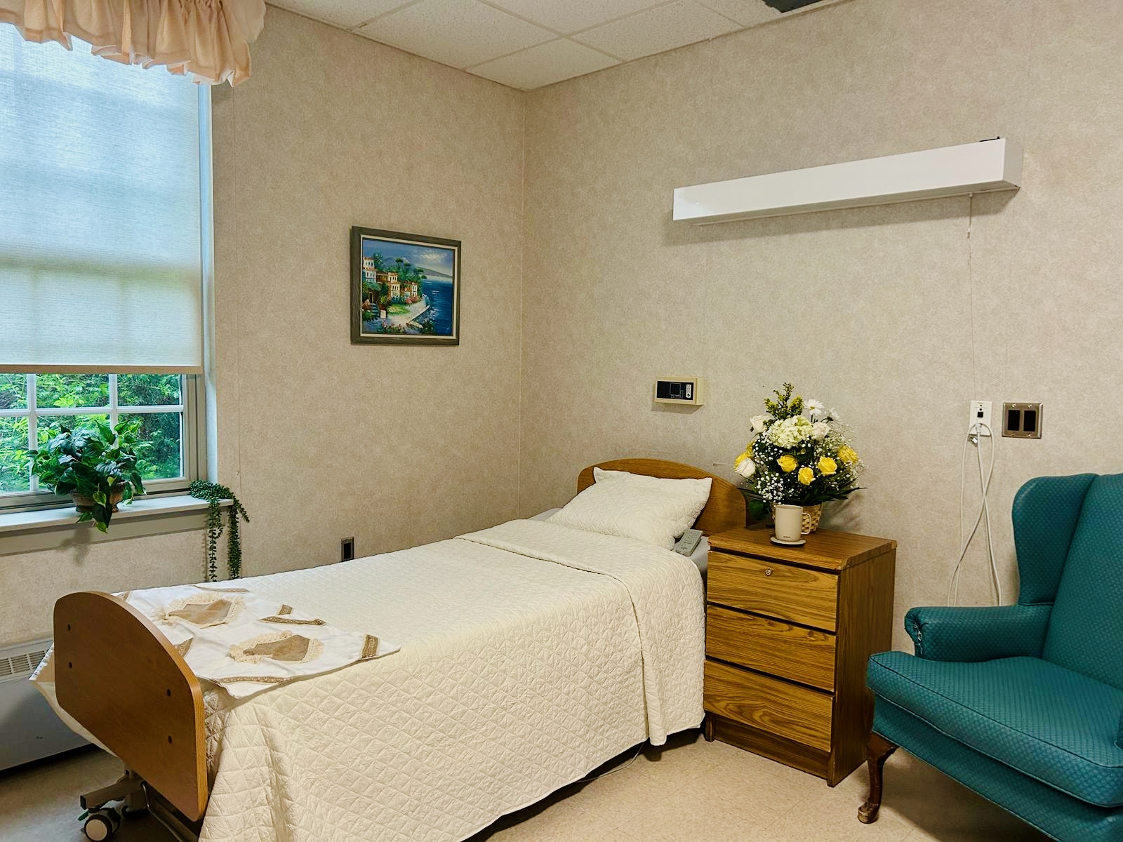 Roscoe Room2